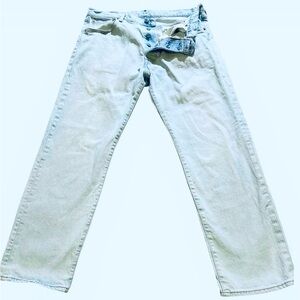 Vintage authentic Levis 501 ‘ 93  (Year1993 )Size36X30   
Light wash